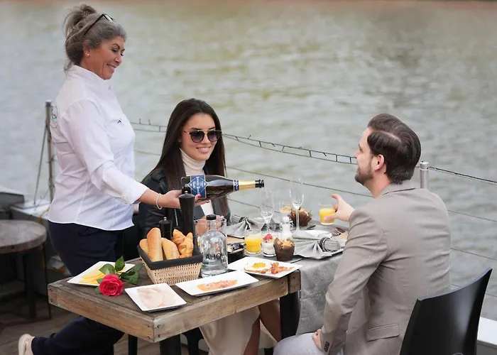 Bootel Ahoi Bistro&Bar
